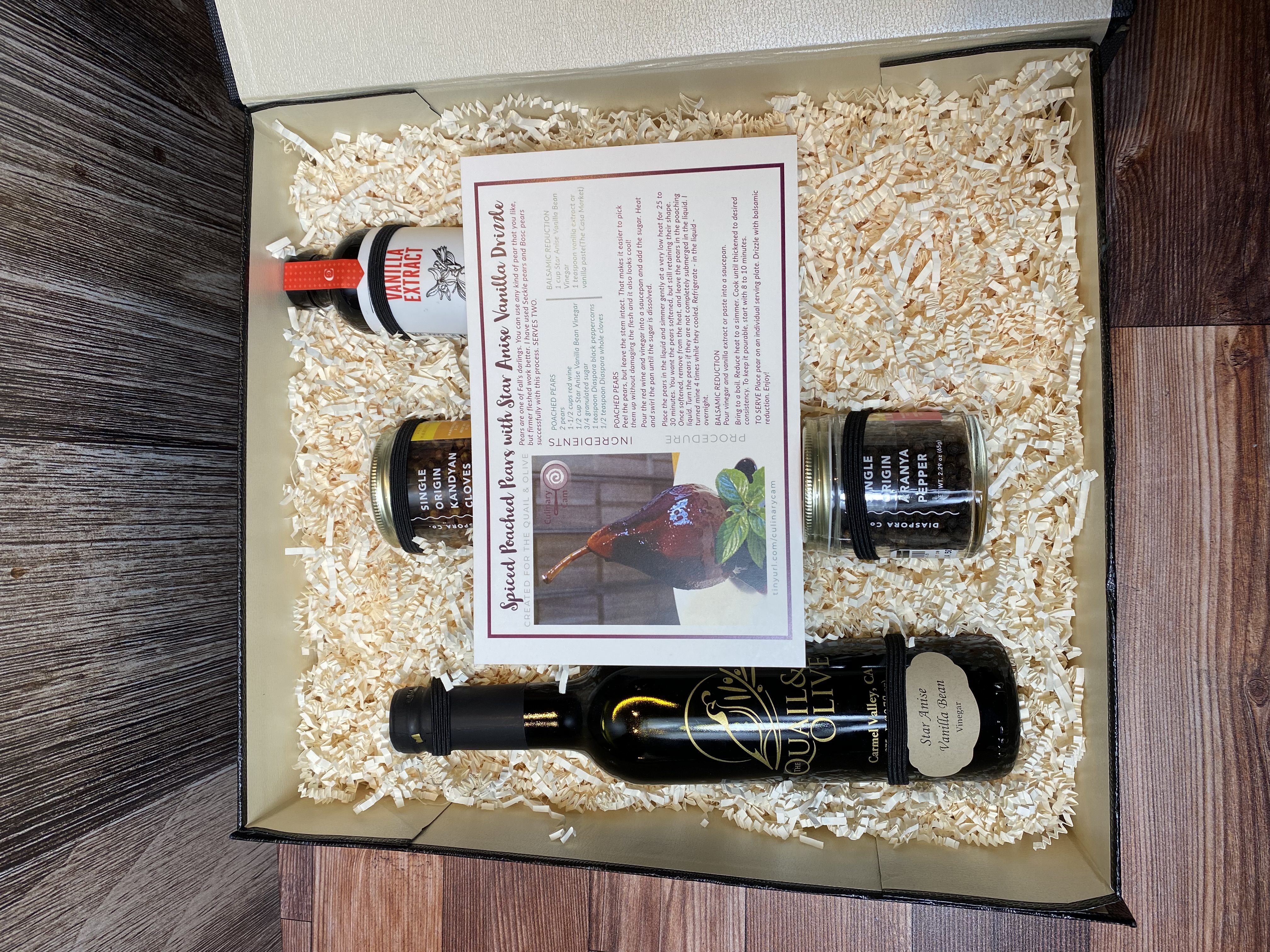 Product Image for Spiced Pear Dessert Gift Box Set